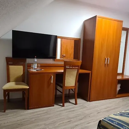 Hotel M-A-S-Hotel