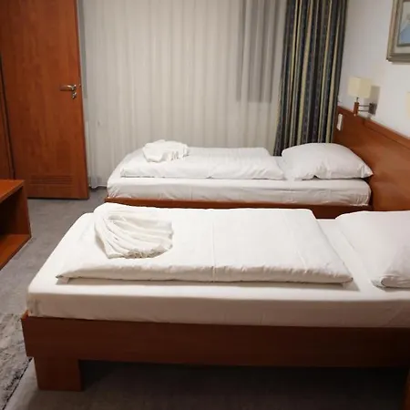 M-A-S-Hotel 3*