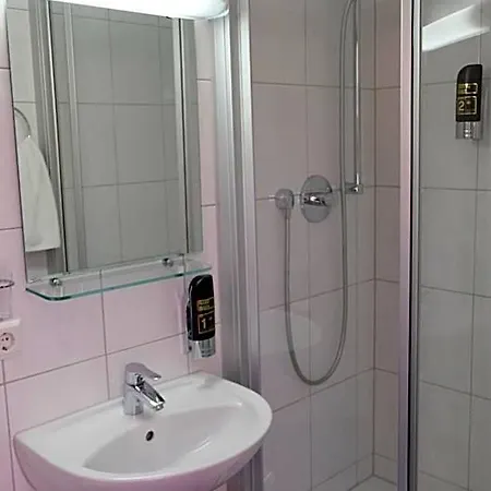 M-a-s-hotel Hotel 3*