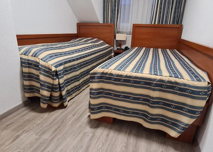 M-a-s-hotel Szálloda