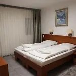 M-a-s-hotel 3*
