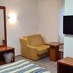 M-a-s-hotel Ξενοδοχείο 3*