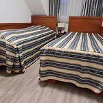 M-a-s-hotel מלון